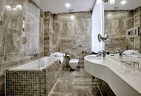 Hotel Grand