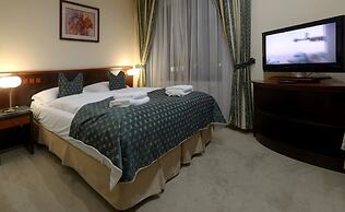 Hotel Grand