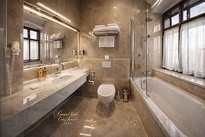 Hotel Grand