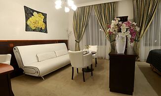 Hotel Grand