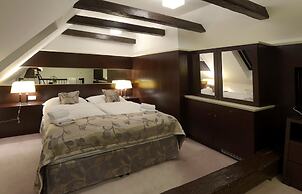 Hotel Grand