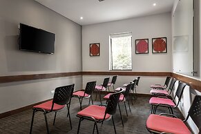 Bh la Quinta- Suites