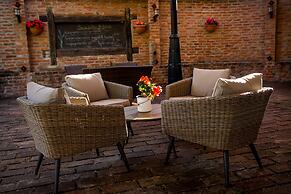Vineyard Inn