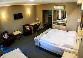 Vineyard Inn