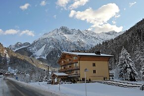 Hotel Garnì Pegrà