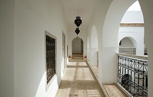 Riad O2