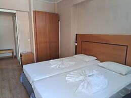 Bristol Hotel & Apartments