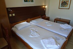 Bristol Hotel & Apartments