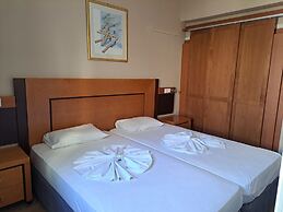 Bristol Hotel & Apartments