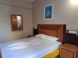 Bristol Hotel & Apartments