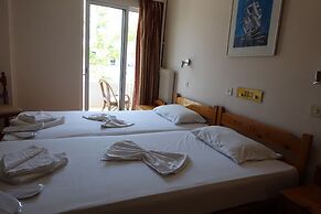 Bristol Hotel & Apartments