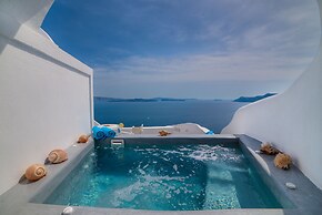 Kima Oia Suites