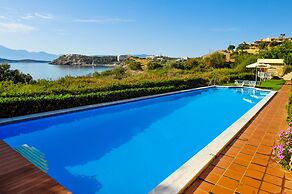 Mirabella Apartments