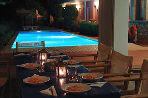 Mirabella Apartments