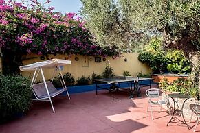 Mirabella Apartments