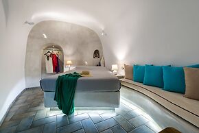 Nefeli Homes - Adults Only