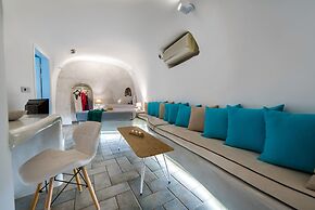 Nefeli Homes - Adults Only