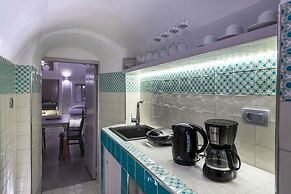 Nefeli Homes - Adults Only