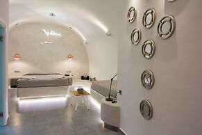 Nefeli Homes - Adults Only