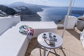 Nefeli Homes - Adults Only