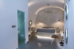 Nefeli Homes - Adults Only