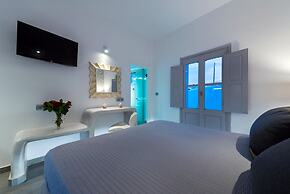 Nefeli Homes - Adults Only