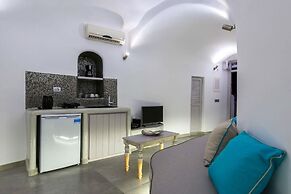 Nefeli Homes - Adults Only