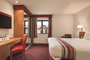 Ramada by Wyndham Cambridge