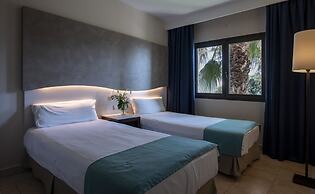 Impressive Playa Granada Golf