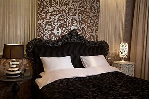 Weekend Boutique Hotel