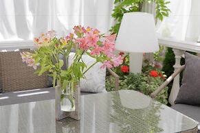 Weekend Boutique Hotel