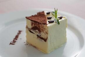 Weekend Boutique Hotel