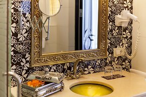 Weekend Boutique Hotel