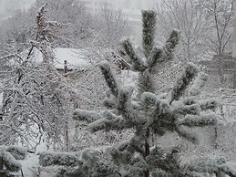 Weekend Boutique Hotel