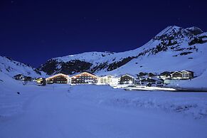 ROBINSON ALPENROSE ZÜRS