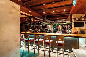 Arosa Alpine Club - Adults Only