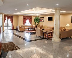 Comfort Suites near Indianapolis Airport