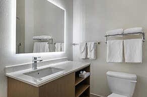 Comfort Suites near Indianapolis Airport