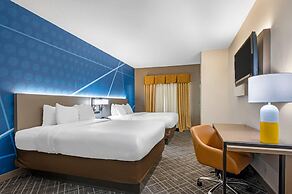 Comfort Suites near Indianapolis Airport