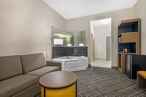 Comfort Suites near Indianapolis Airport