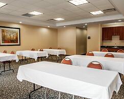 Comfort Suites near Indianapolis Airport