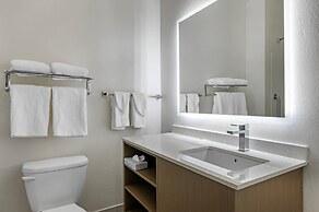 Comfort Suites near Indianapolis Airport