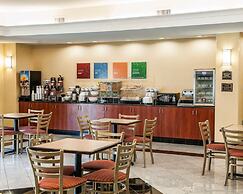 Comfort Suites near Indianapolis Airport