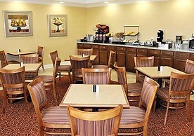 Comfort Inn Hebron-Lowell Area