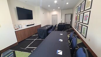 Holiday Inn Express & Suites San Antonio NW near SeaWorld by IHG