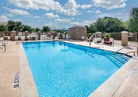 Holiday Inn Express & Suites San Antonio NW near SeaWorld by IHG