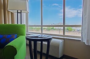 Holiday Inn Hotel & Suites PHOENIX AIRPORT by IHG