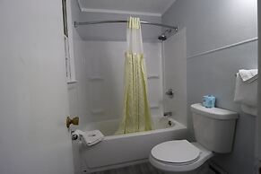 Travelodge by Wyndham Lincoln Near White Mountain