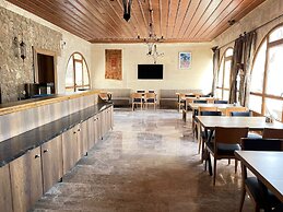 Cave Hotel Saksagan