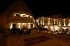 Cave Hotel Saksagan